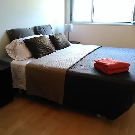 3 Bedrooms, 2 Bathrooms For 6 Pax, Swimming Pool, Free Parking And Near The Beach! *