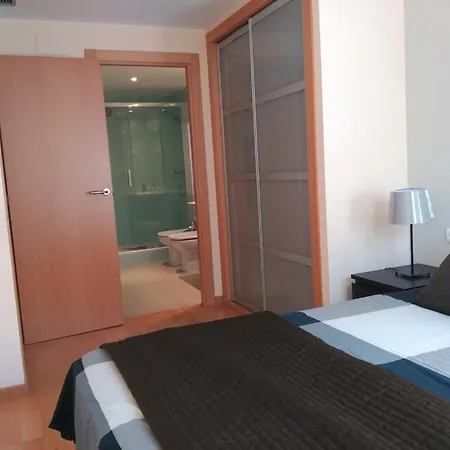 Luxury Flat, 3 Bedrooms, 2 Bathrooms And Swimming Pool Next To The Beach!!